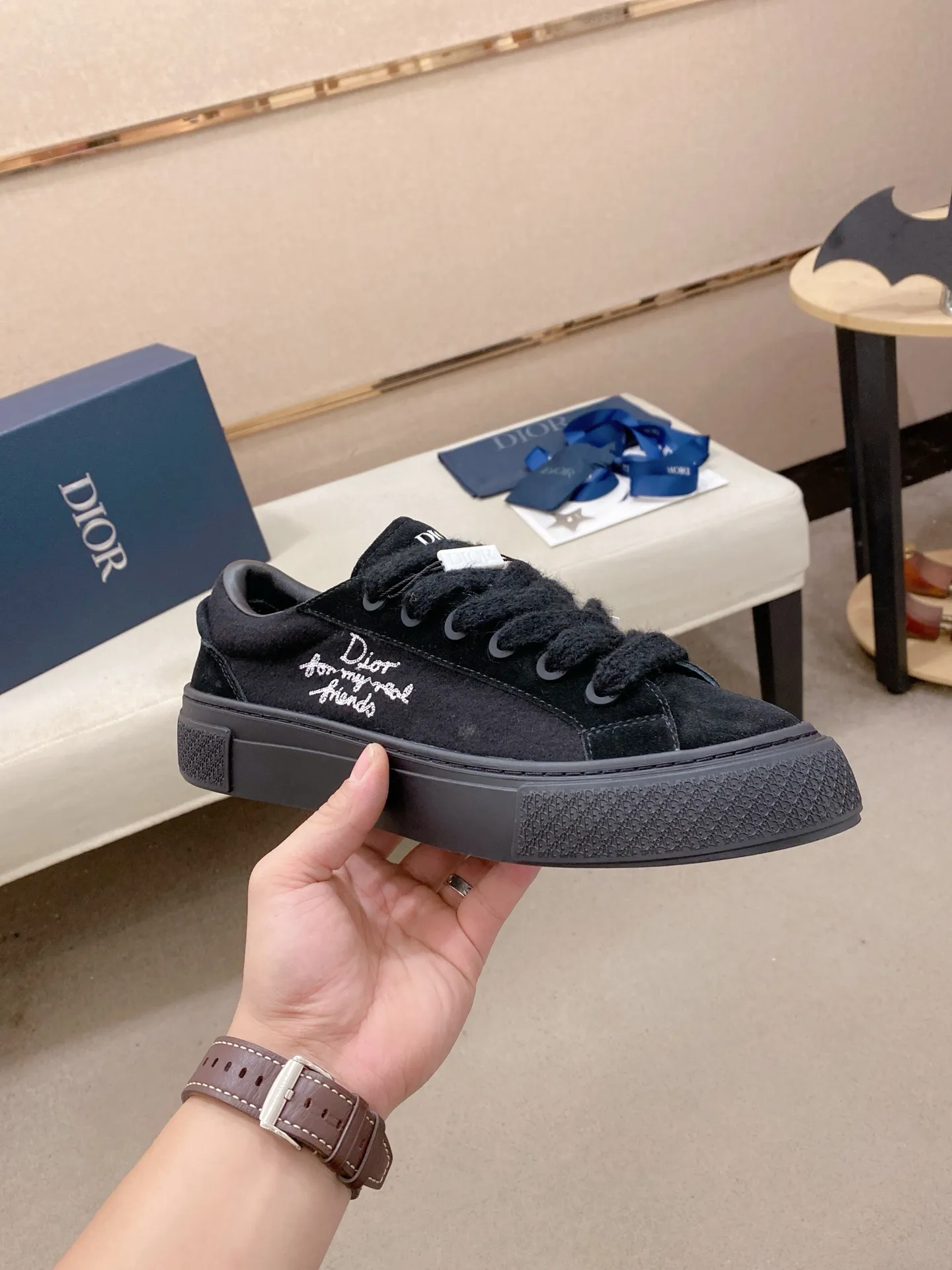 Factory price: 300 Men's shoes 💰[Dior·Dior] Top 🔍Couple style 💏🔍New casual sports style couple shoes, new four-season design, perfect workmanship, lace-up lazy style to create cabinet quality, upper: imported first-layer cowhide, sheepskin lining is soft and comfortable, ultra-light TPU wear-resistant outsole, simple, versatile fashion men's shoes, excellent color code number 35--44